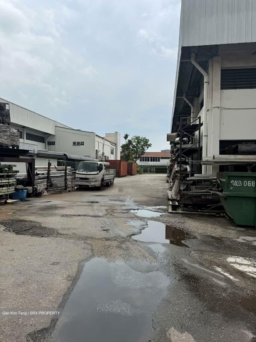 Tuas Avenue 10 (D22), Factory #559907031